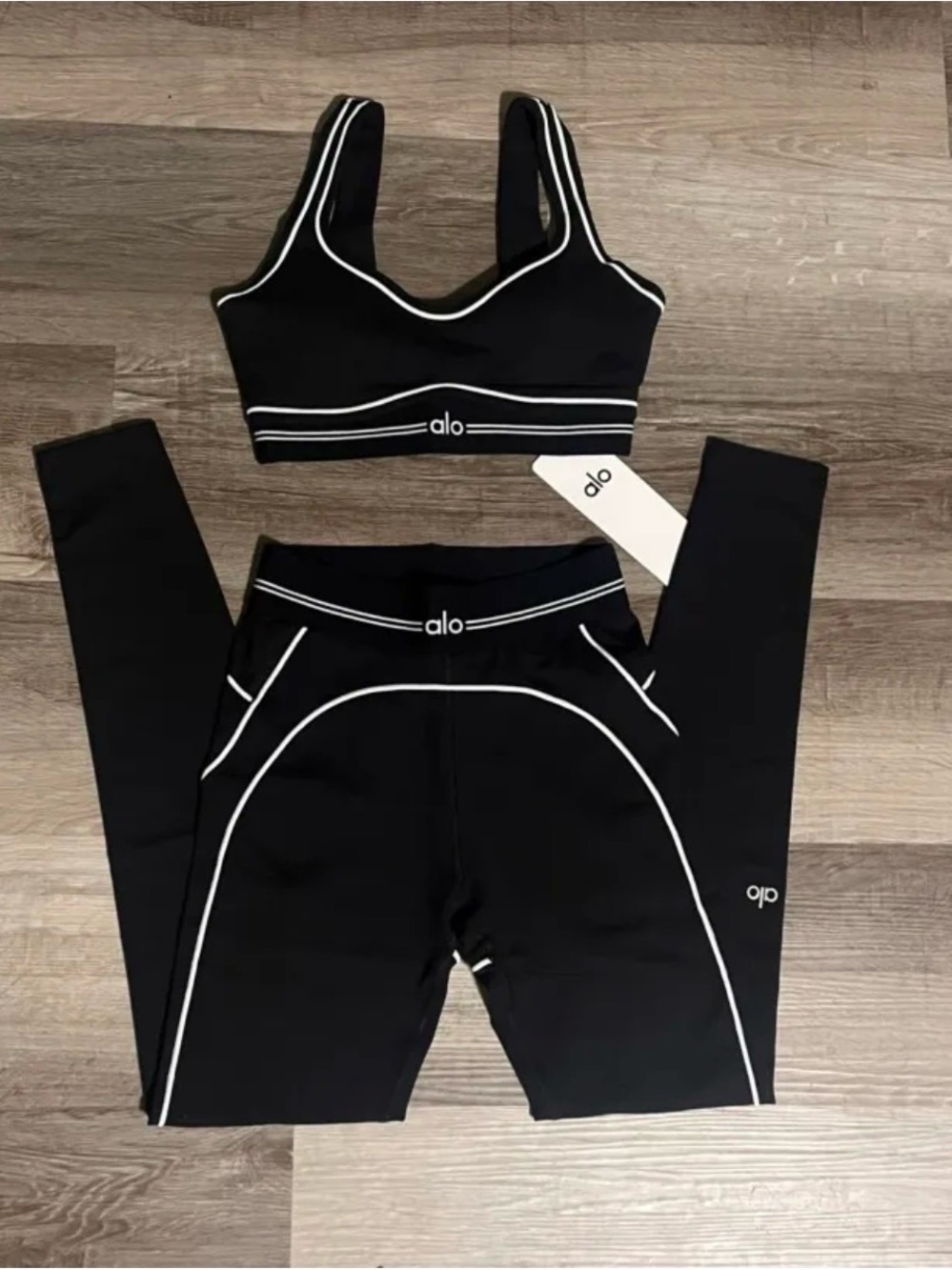 Black High-Waist Leggings & Sports Bra Set with White Piping size XS